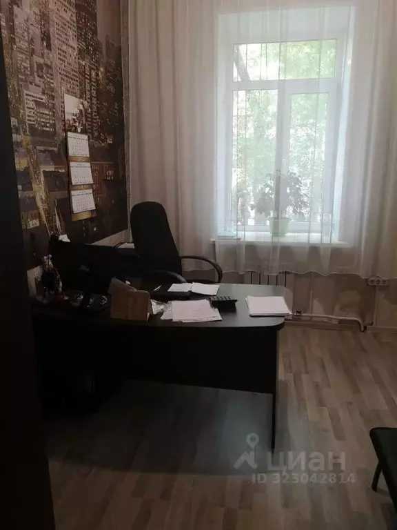 Помещение свободного назначения в Хакасия, Абакан ул. Вяткина, 16 (13 ... - Фото 1