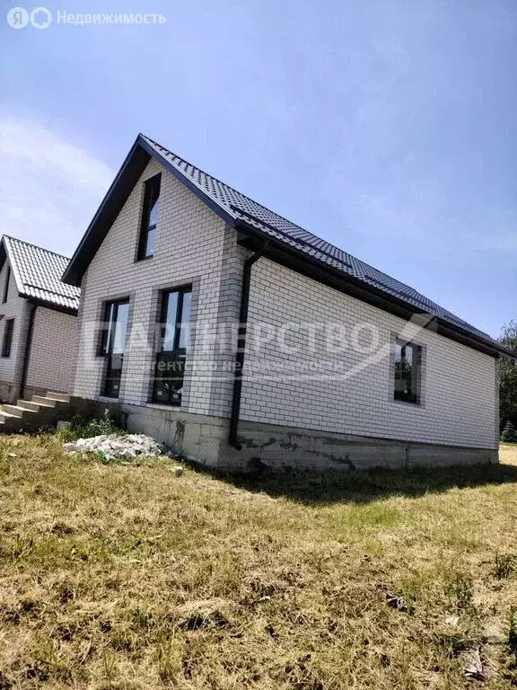 Дом в посёлок городского типа Черноморский, улица Кутузова (85 м) - Фото 1