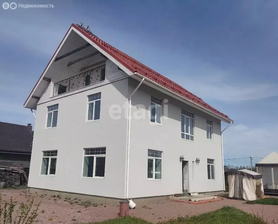 Дом в Рахьинское городское поселение, деревня Коккорево (261 м) - Фото 1