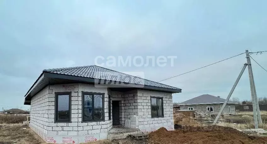 Дом в Ульяновская область, Чердаклинский район, Мирновское с/пос, пос. ... - Фото 1