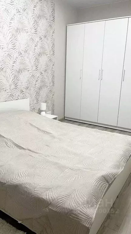 2-к кв. Тюменская область, Тюмень ул. Разведчика Кузнецова, 5 (48.0 м) - Фото 0