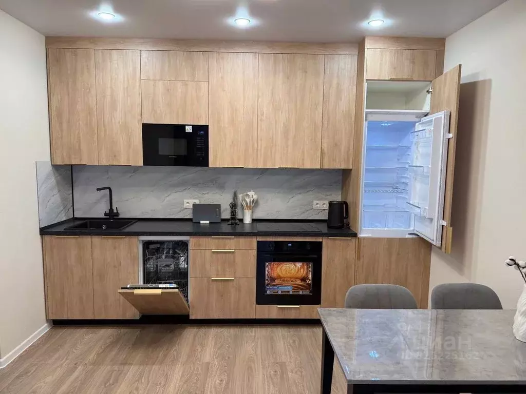 3-к кв. Москва ул. Большое Понизовье, 8 (58.0 м) - Фото 1