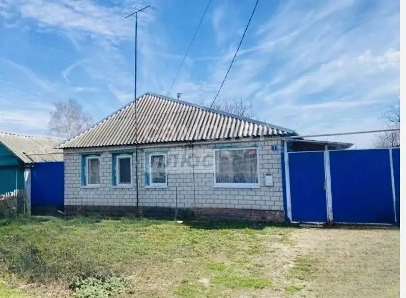 Дом в Курская область, Обоянский район, Усланский сельсовет, с. Трубеж ... - Фото 1