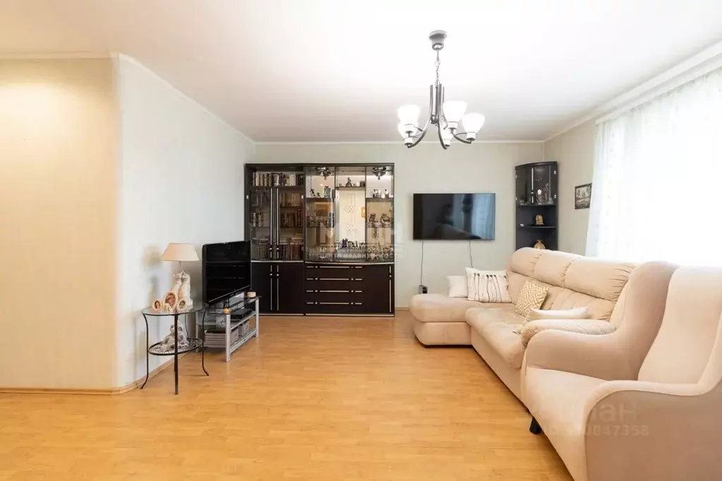 4-к кв. Карелия, Петрозаводск Питкярантская ул., 14 (111.2 м) - Фото 0