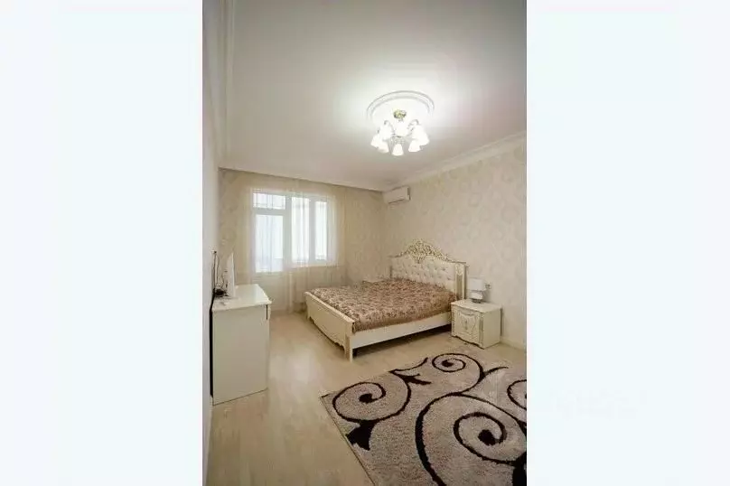 2-к кв. Дагестан, Махачкала ул. Времена Года, 15 (75.0 м) - Фото 1