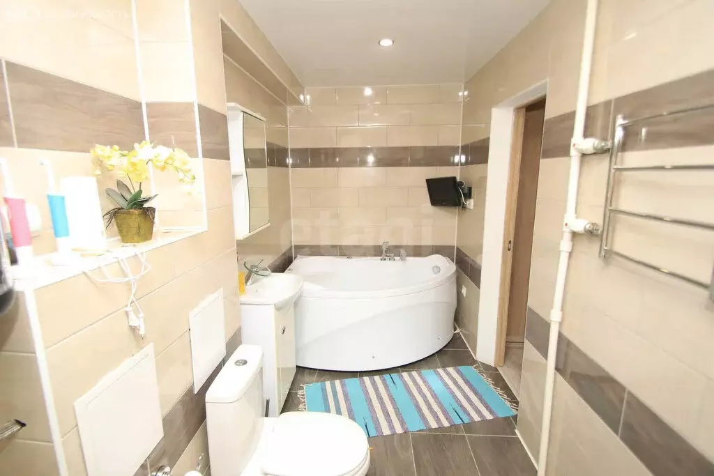 4-комнатная квартира: Альметьевск, проспект Строителей, 61 (128 м) - Фото 2