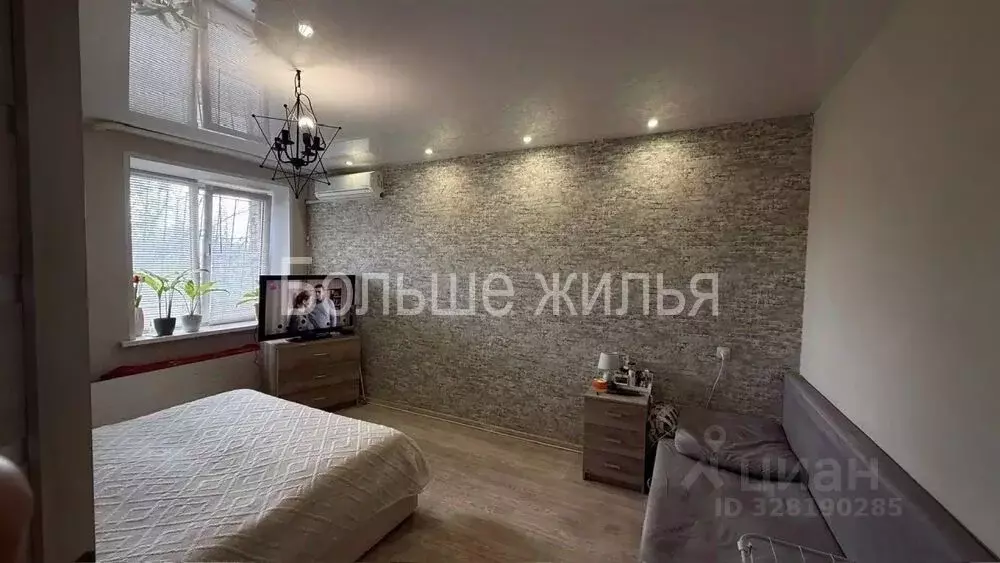 1-к кв. Волгоградская область, Волгоград ул. Кирова, 86А (32.4 м) - Фото 2