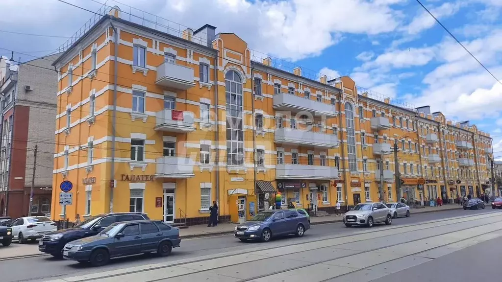 Комната 21,8 м в 3-к., 4/4 эт. - Фото 1