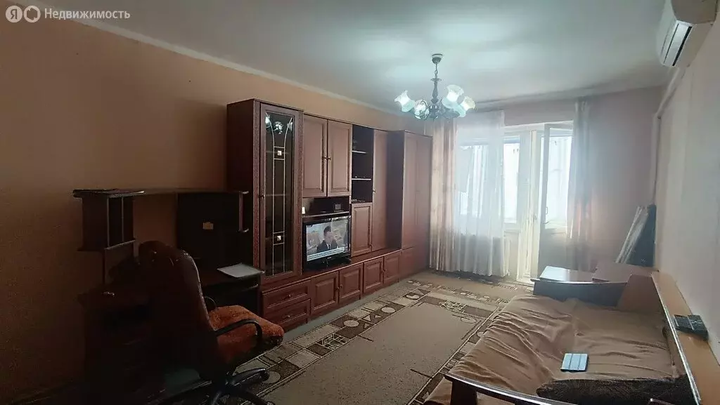 1-комнатная квартира: Смоленск, улица Петра Алексеева, 22/72 (37.7 м) - Фото 0