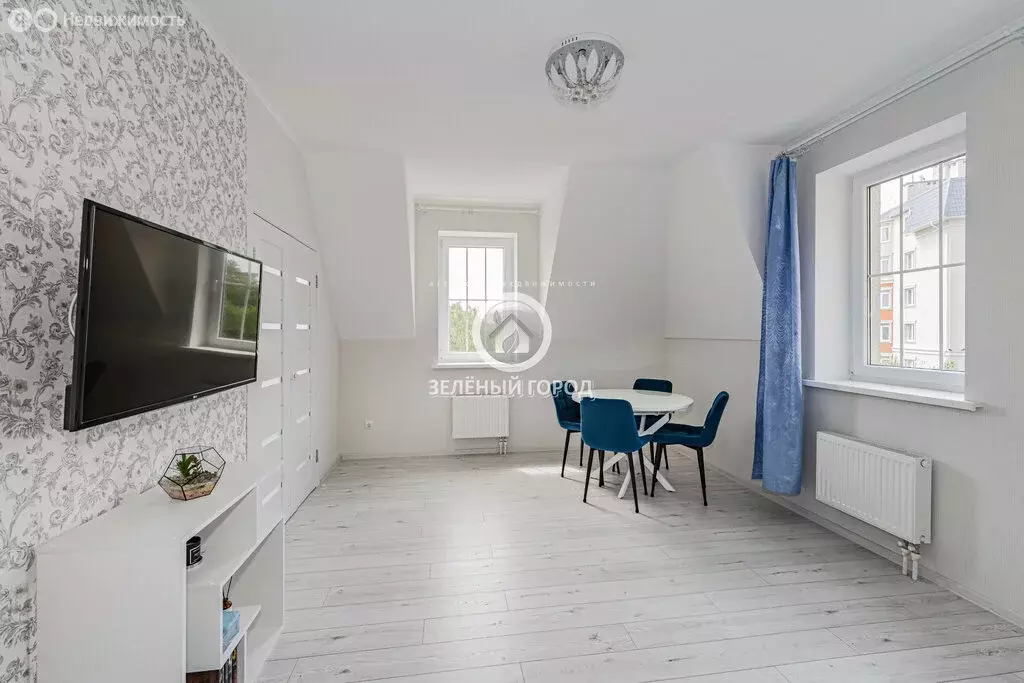 2-комнатная квартира: Пионерский, Парковая улица, 2 (61.4 м) - Фото 1
