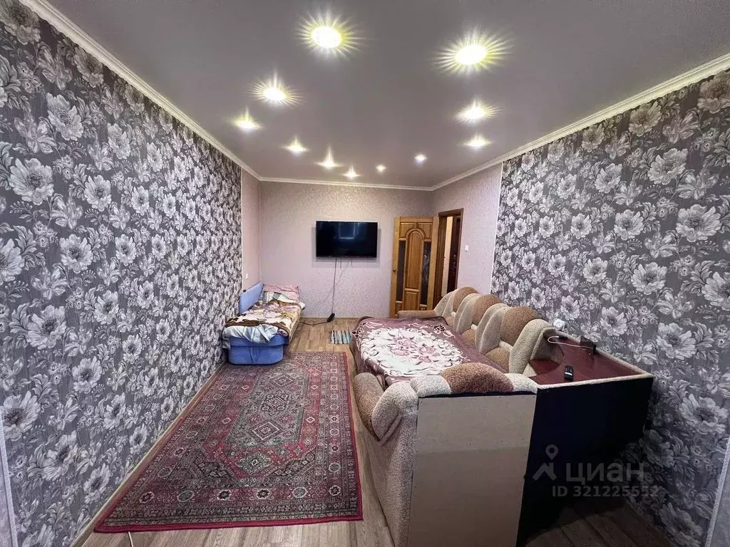 1-к кв. Белгородская область, Строитель Яковлевский городской округ, ... - Фото 1