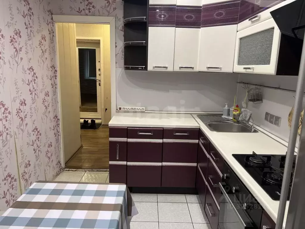 2-к кв. Ленинградская область, Кириши просп. Героев, 9 (46.9 м) - Фото 1