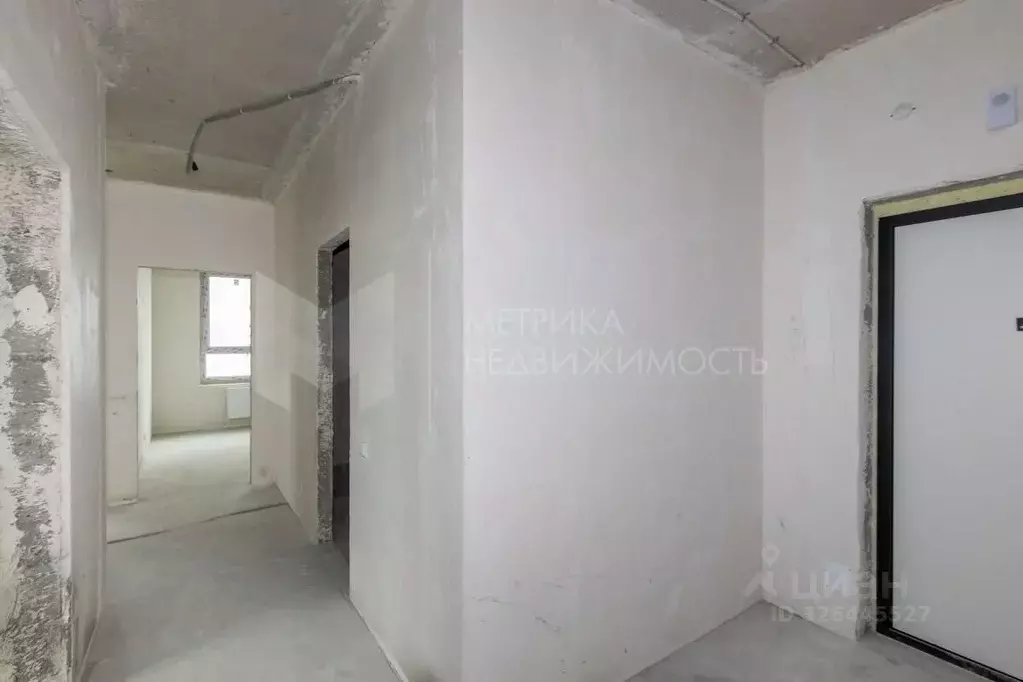 2-к кв. Тюменская область, Тюмень ул. Братьев Бондаревых, 5 (65.5 м) - Фото 1