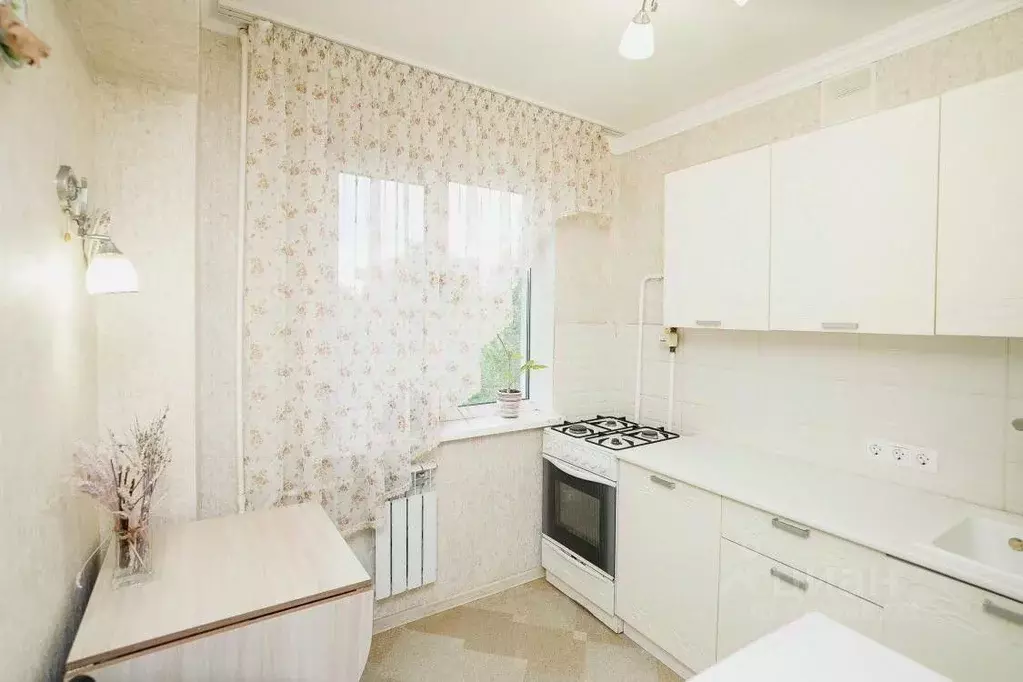 2-к кв. Омская область, Омск ул. Дианова, 5Б (41.1 м) - Фото 2