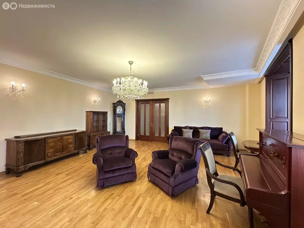 4-комнатная квартира: Москва, Комсомольский проспект, 32к2 (157.5 м) - Фото 0