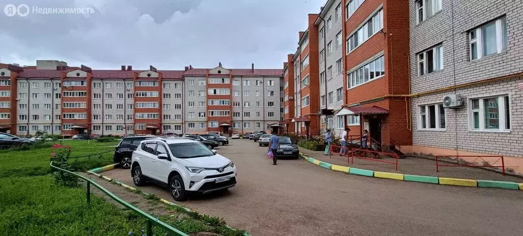 2-комнатная квартира: Октябрьский, 34-й микрорайон, 13В (51.2 м) - Фото 1