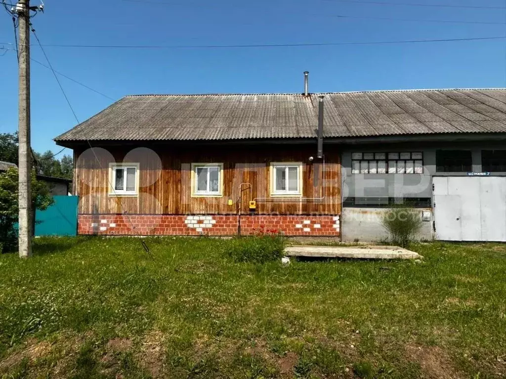 Дом в Пермский край, Чернушинский муниципальный округ, д. Большой ... - Фото 1
