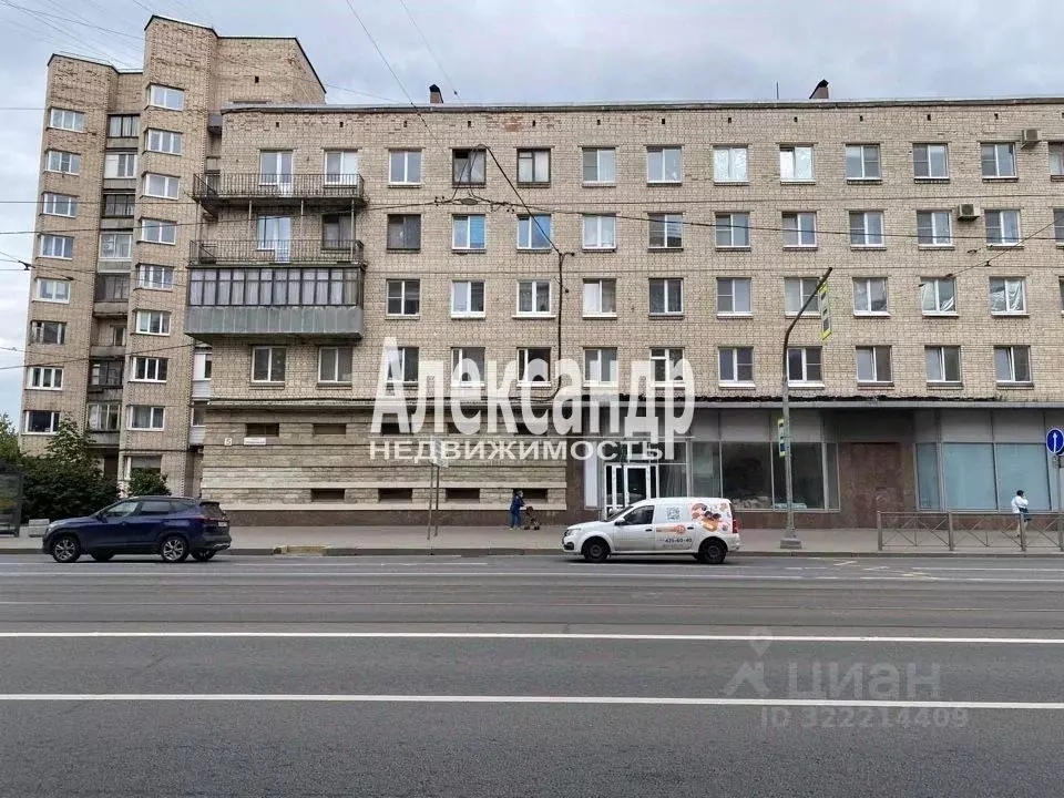 Торговая площадь в Санкт-Петербург Среднеохтинский просп., 5 (594 м) - Фото 2