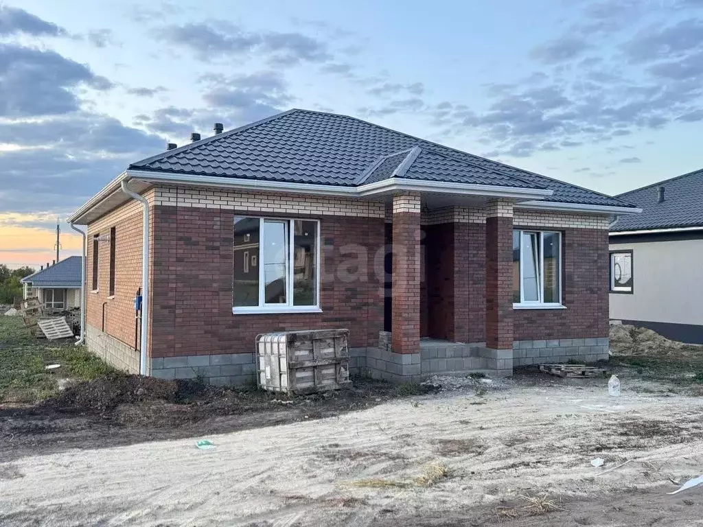 Дом в Белгородская область, Белгородский район, Пушкарское с/пос, с. ... - Фото 0