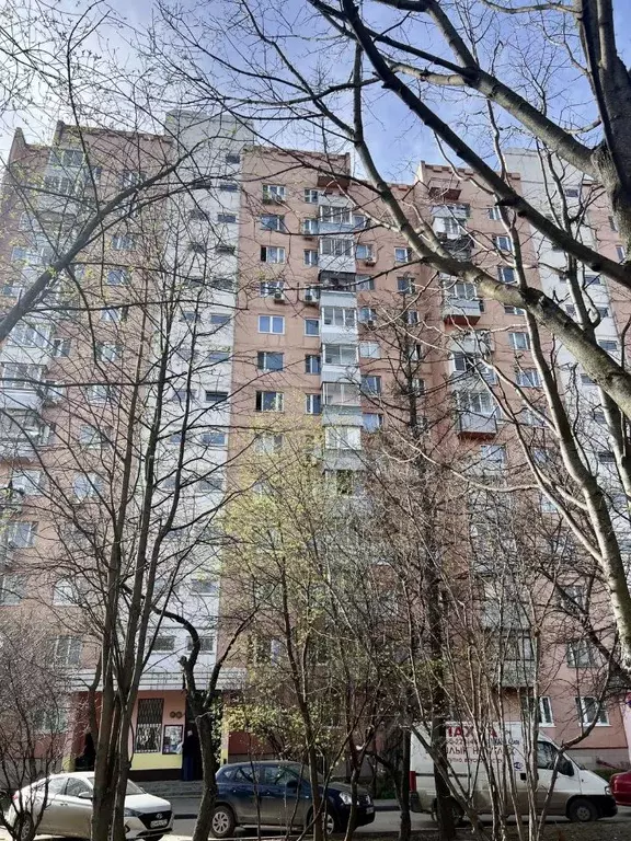 3-к кв. Москва пос. Завода Мосрентген, 32 (75.7 м) - Фото 0