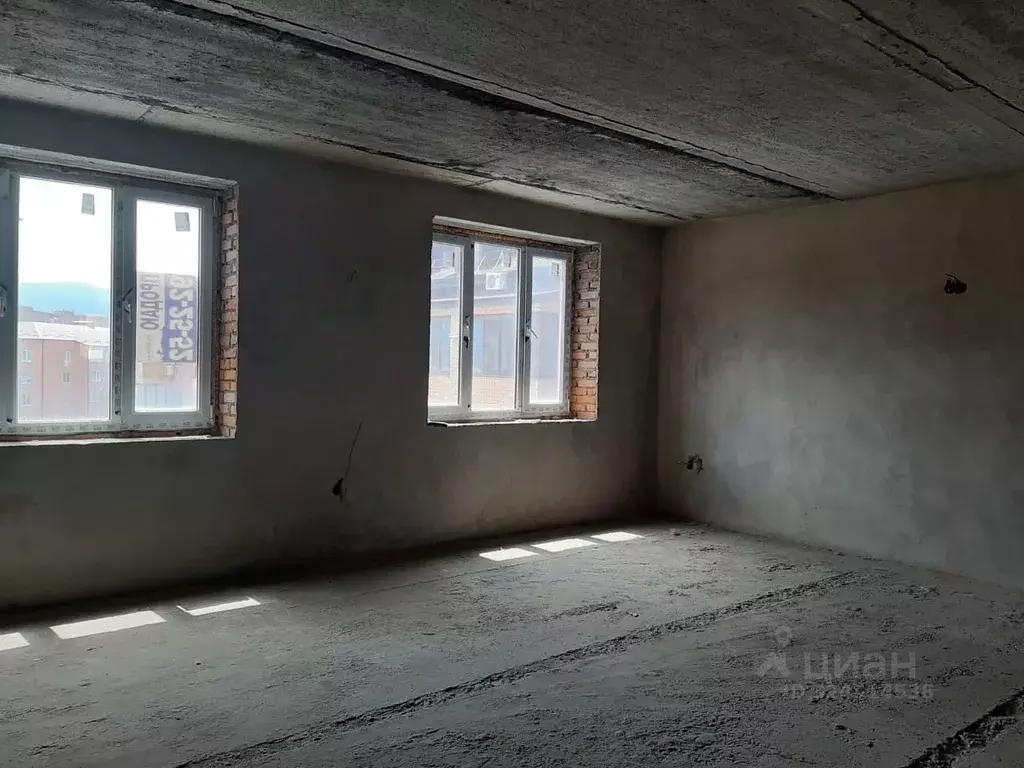 3-к кв. Северная Осетия, Владикавказ ул. Генерала Дзусова, 6Б (218.0 ... - Фото 1