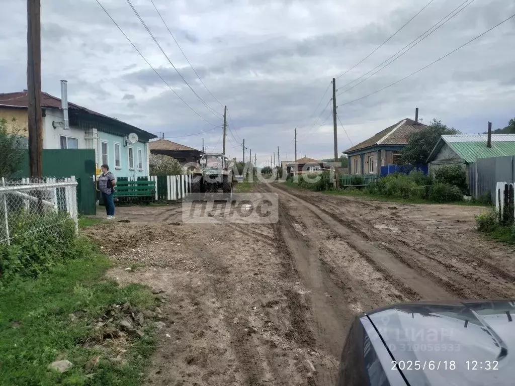 Участок в Челябинская область, Уйский муниципальный округ, д. ... - Фото 1