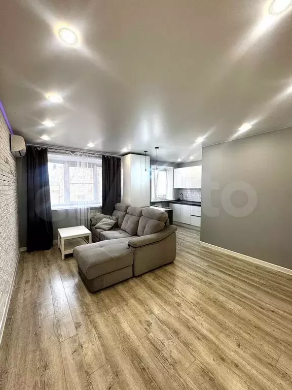 2-к. квартира, 40,8 м, 2/5 эт. - Фото 0