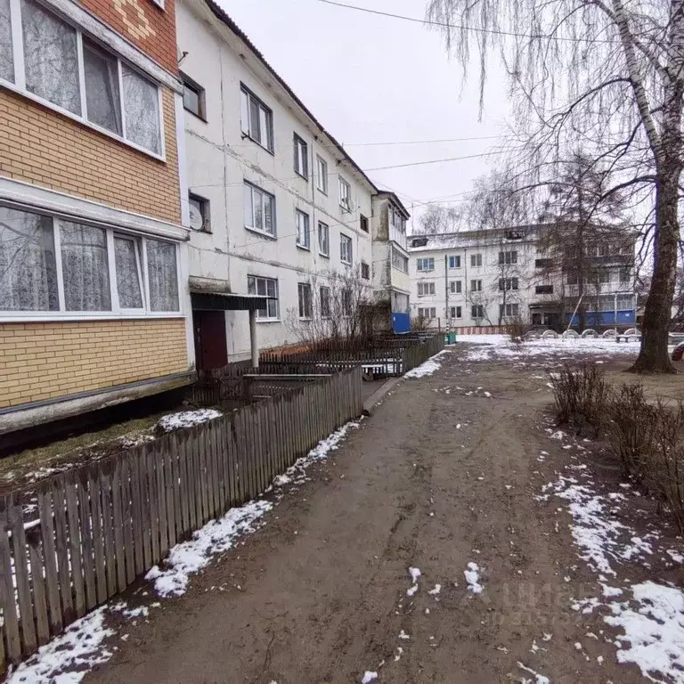 3-к кв. Брянская область, Брасовский район, Погребское с/пос, д. ... - Фото 1