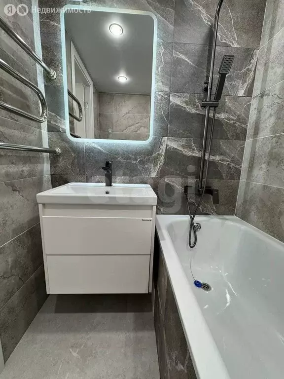 2-комнатная квартира: Йошкар-Ола, бульвар Чавайна, 10 (52.7 м) - Фото 2