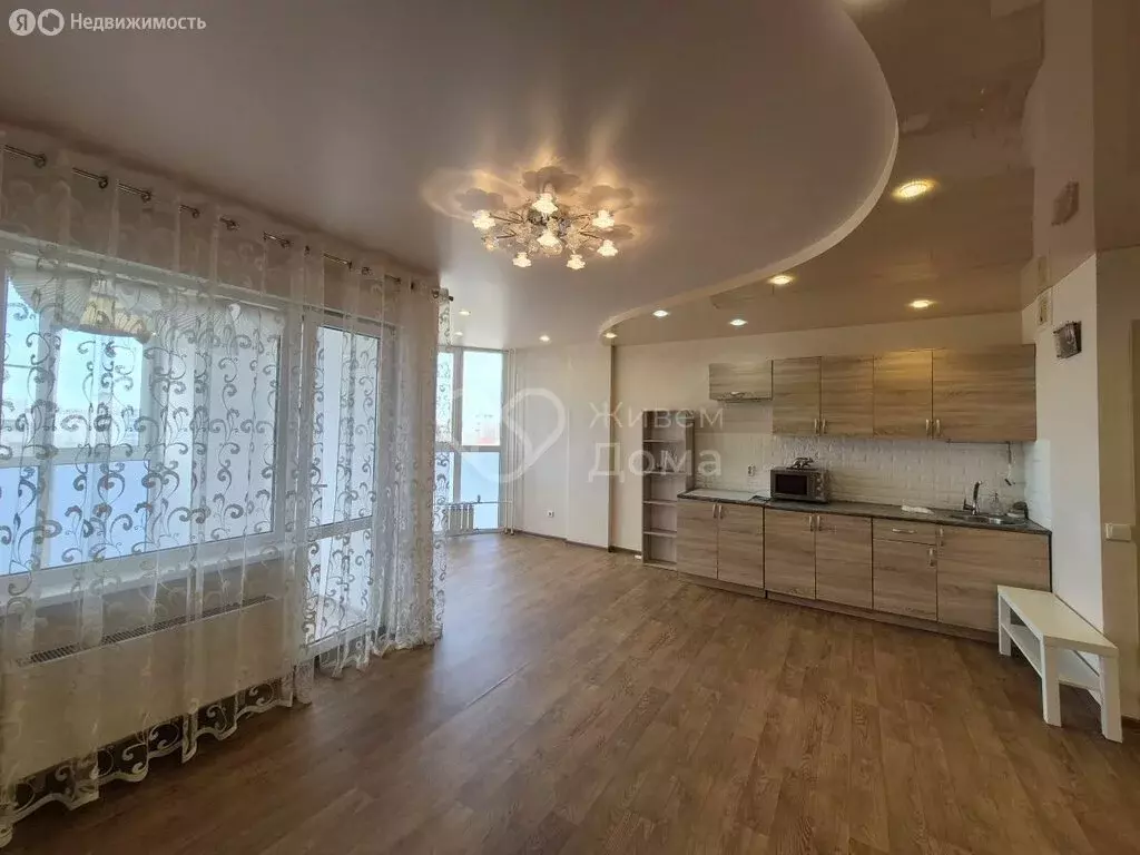 3-комнатная квартира: Волгоград, район Семь Ветров, бульвар 30-летия ... - Фото 2