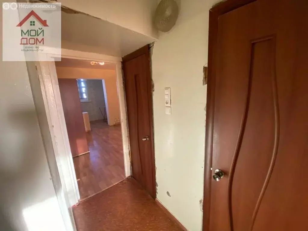 4-комнатная квартира: Элиста, 8-й микрорайон, 32 (60 м) - Фото 0