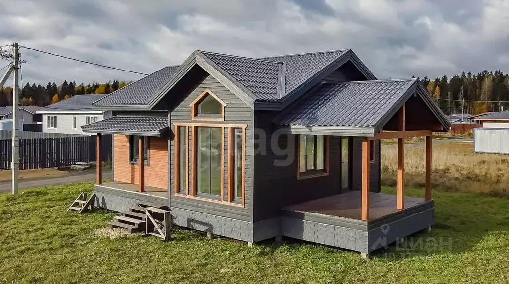 Дом в Ленинградская область, Волосовский район, Клопицкое с/пос, пос. ... - Фото 1