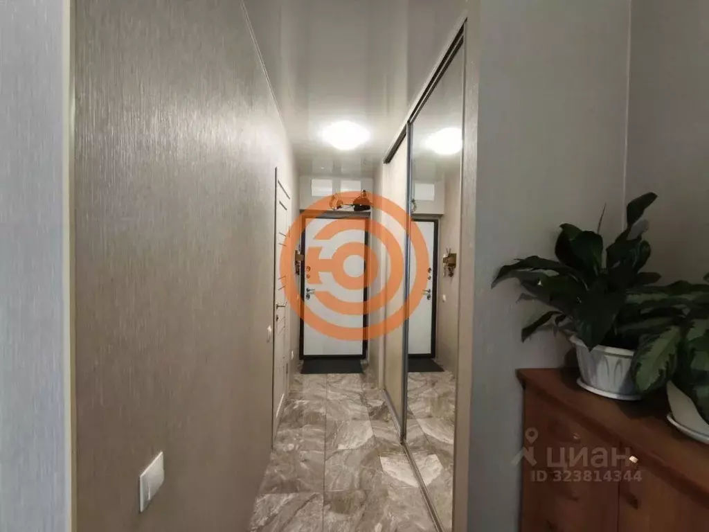 Студия Тюменская область, Тюмень ул. Первооткрывателей, 10 (30.0 м) - Фото 1