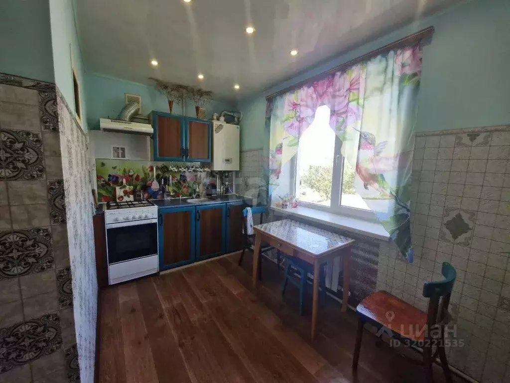 3-к кв. Белгородская область, Волоконовский район, Пятницкое рп ... - Фото 1