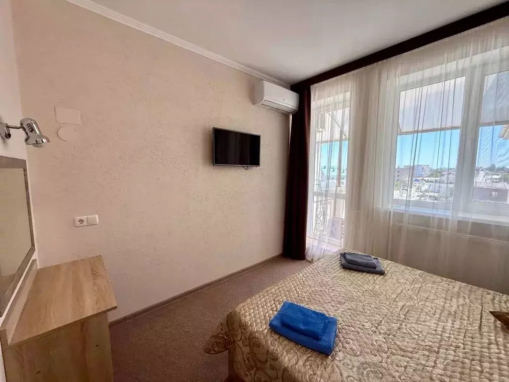 Комната Крым, Сакский район, Новофедоровка пгт ул. Дегтярева, 1 - Фото 2