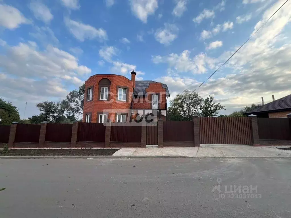 Дом в Курская область, Курск ул. 8-й Лог, 4 (236 м) - Фото 0