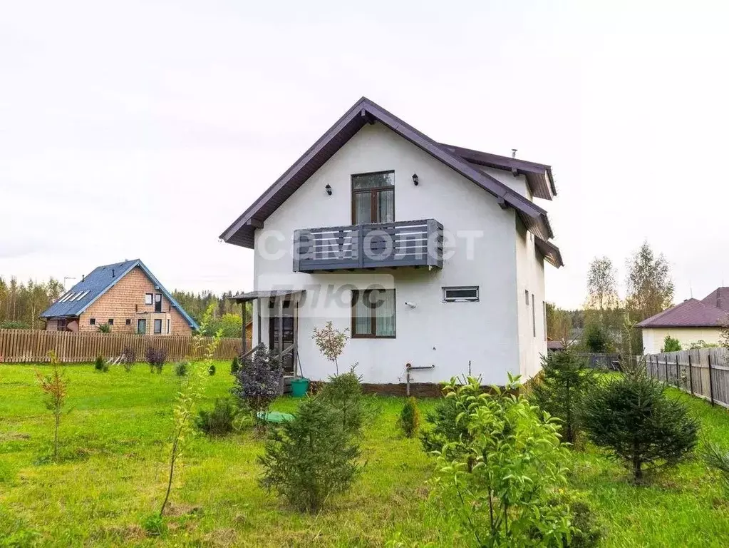 Дом в Ленинградская область, Выборгский район, Рощино пгт ул. ... - Фото 1