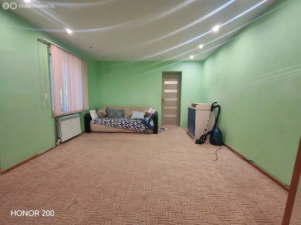 Дом в Волгоград, улица Колесникова (100 м) - Фото 1