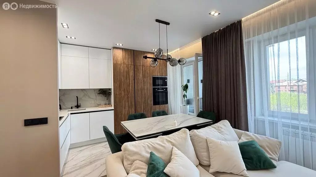 3-комнатная квартира: Иркутск, Байкальская улица, 346/5 (75 м) - Фото 1