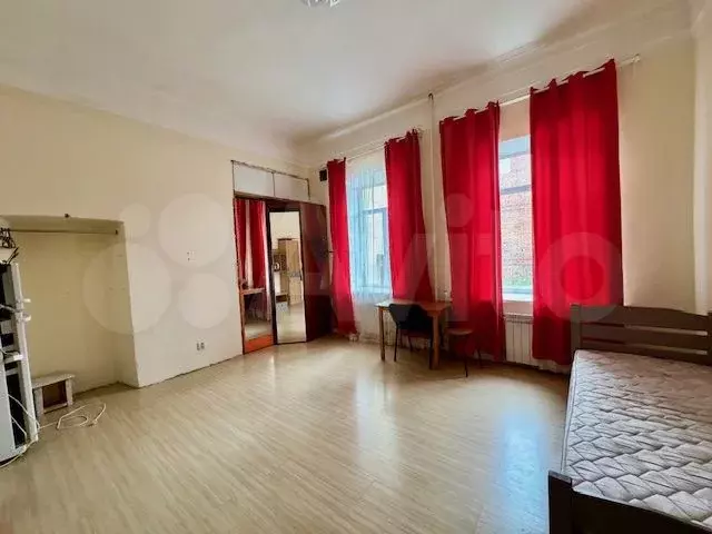 Комната 20 м в 4-к., 1/4 эт. - Фото 0