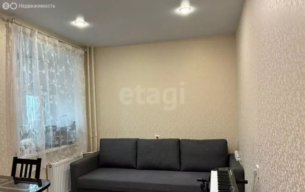 2-комнатная квартира: Пермь, улица Челюскинцев, 23 (56 м) - Фото 1