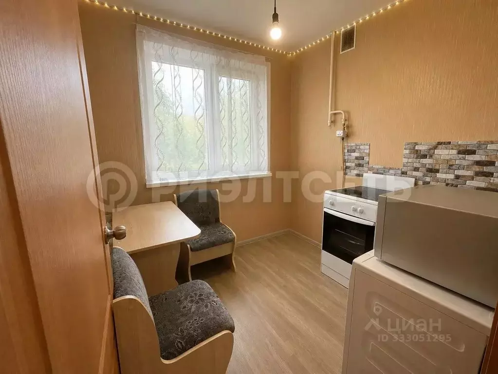 Комната Мурманская область, Мурманск ул. Магомета Гаджиева, 6 (14.8 м) - Фото 1