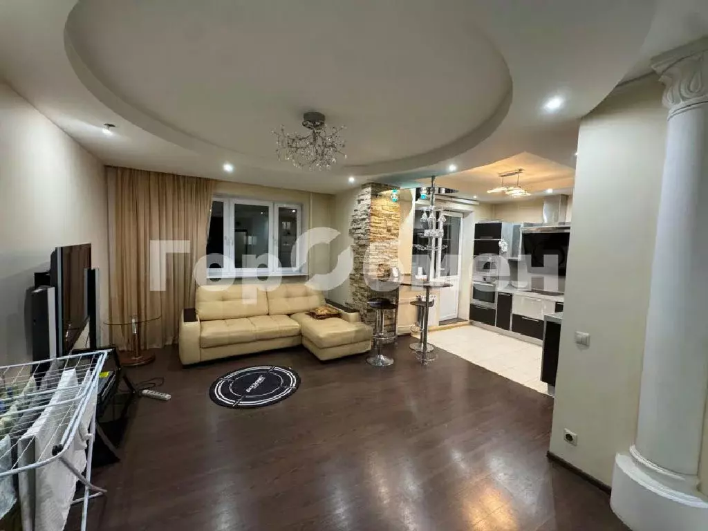 Продается 2-комнатная квартира - Фото 1