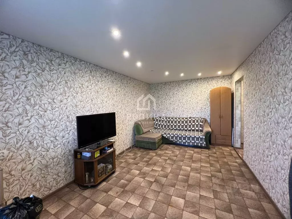 1-к кв. Хабаровский край, Комсомольск-на-Амуре Ленинградская ул., 70к3 ... - Фото 0