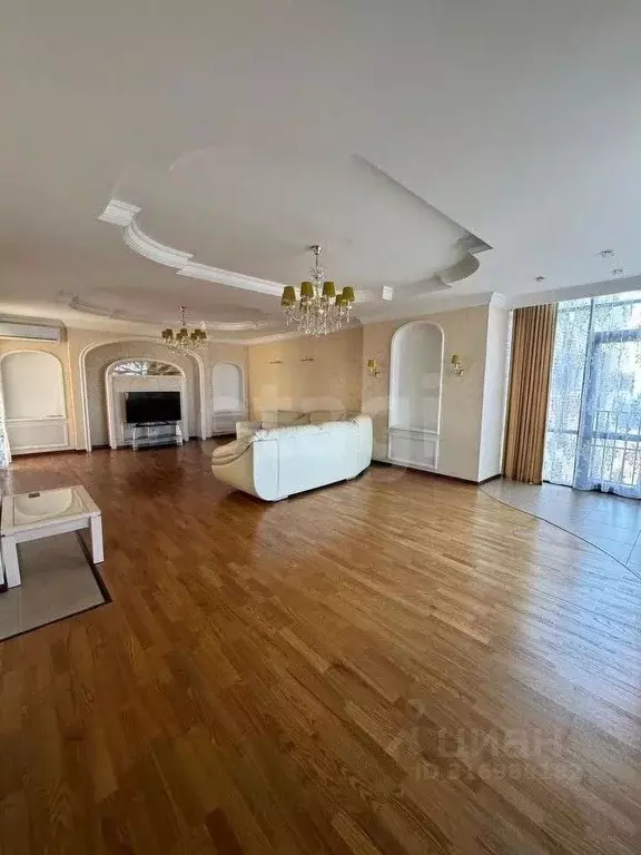 4-к кв. Татарстан, Казань ул. Толстого, 14А (220.0 м) - Фото 0