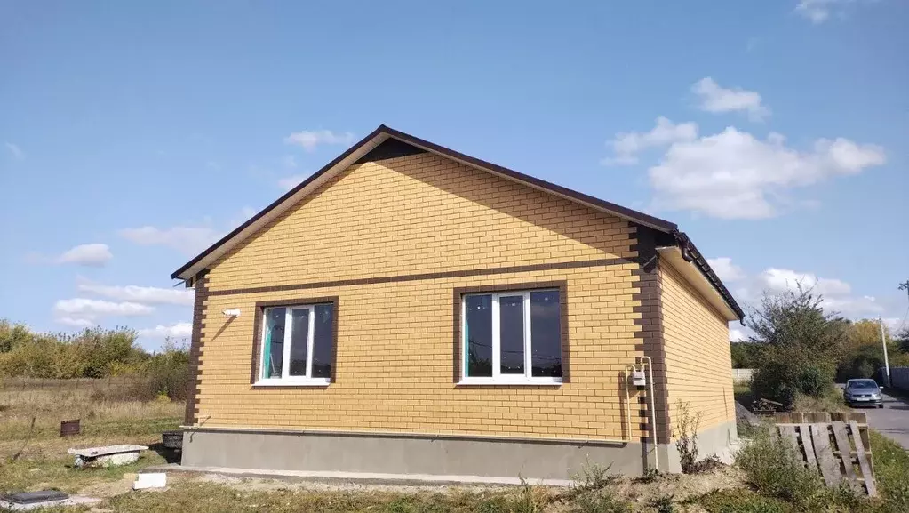 Дом в Белгородская область, Яковлевский муниципальный округ, с. Шопино ... - Фото 1