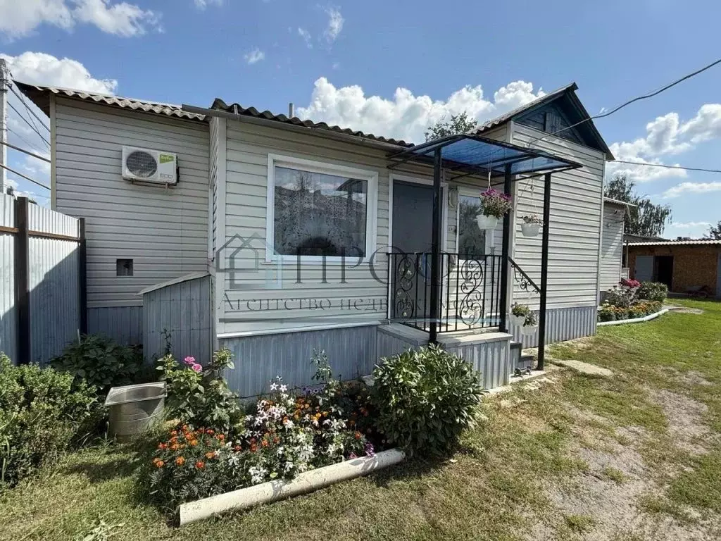 Дом в Белгородская область, Новый Оскол ул. Гагарина (63 м) - Фото 1