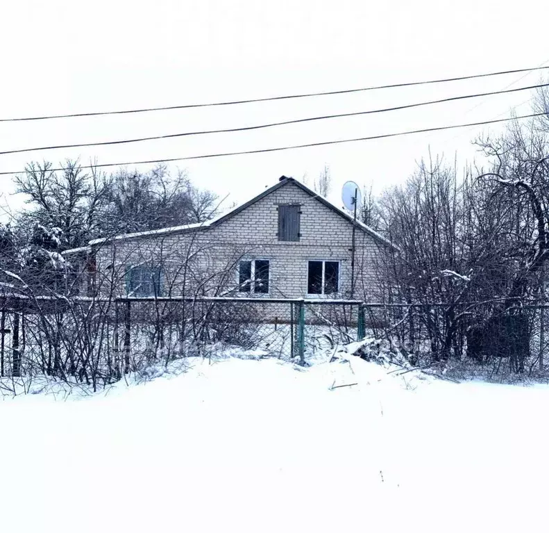 Дом в Волгоградская область, Ольховский район, с. Зензеватка ... - Фото 1