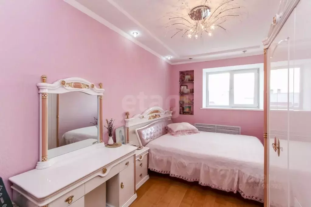 3-к кв. Тюменская область, Тюмень ул. Муравленко, 9 (70.4 м) - Фото 1