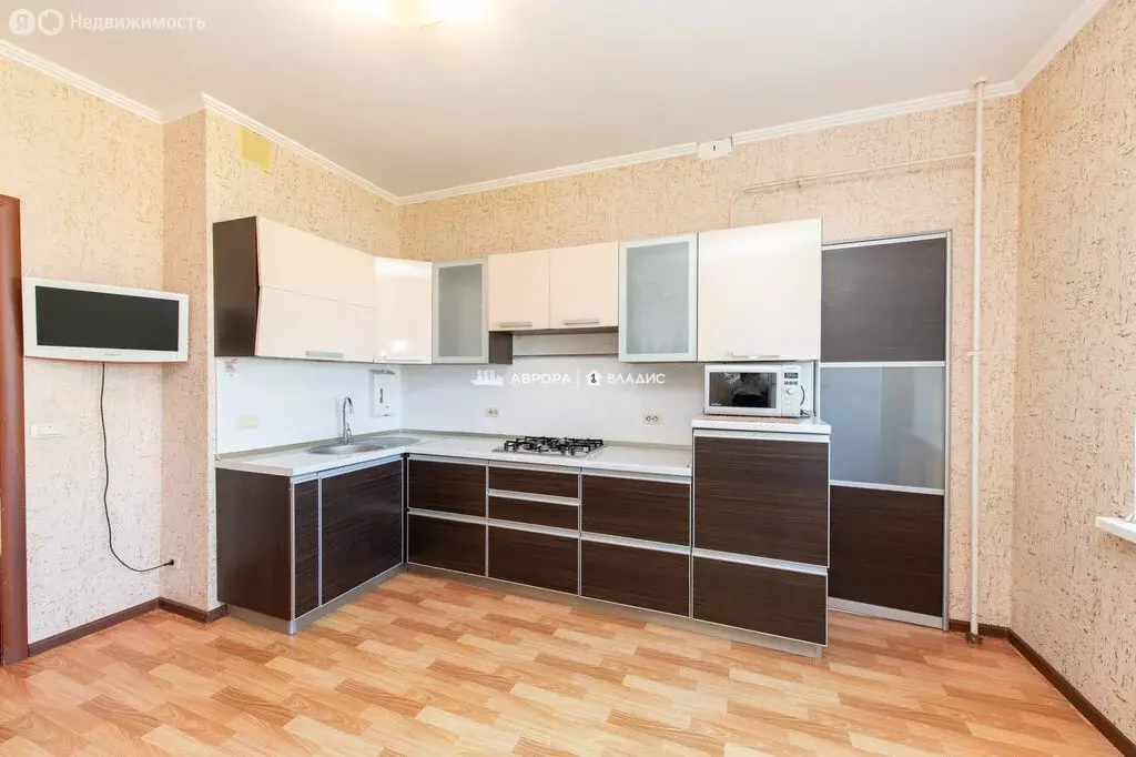 2-комнатная квартира: Магнитогорск, улица Мичурина, 136/3 (62.2 м) - Фото 1
